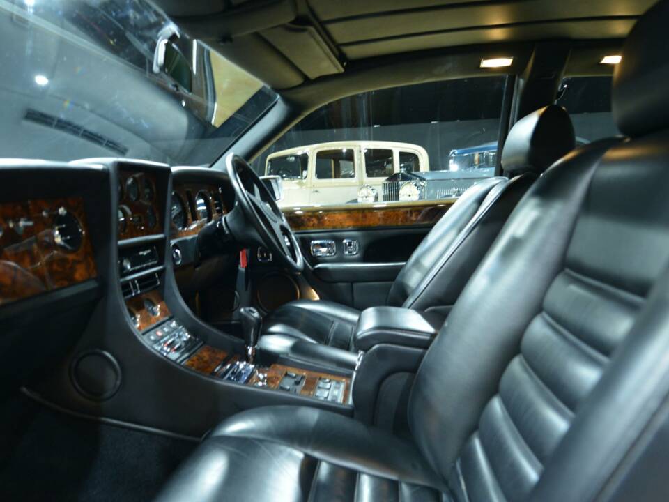 Image 24/50 of Bentley Continental R (1992)