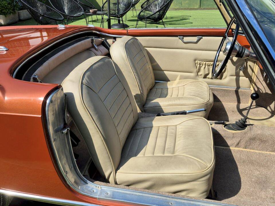 Image 43/71 of Cisitalia Spyder Riviera 850 Scorpione (1960)
