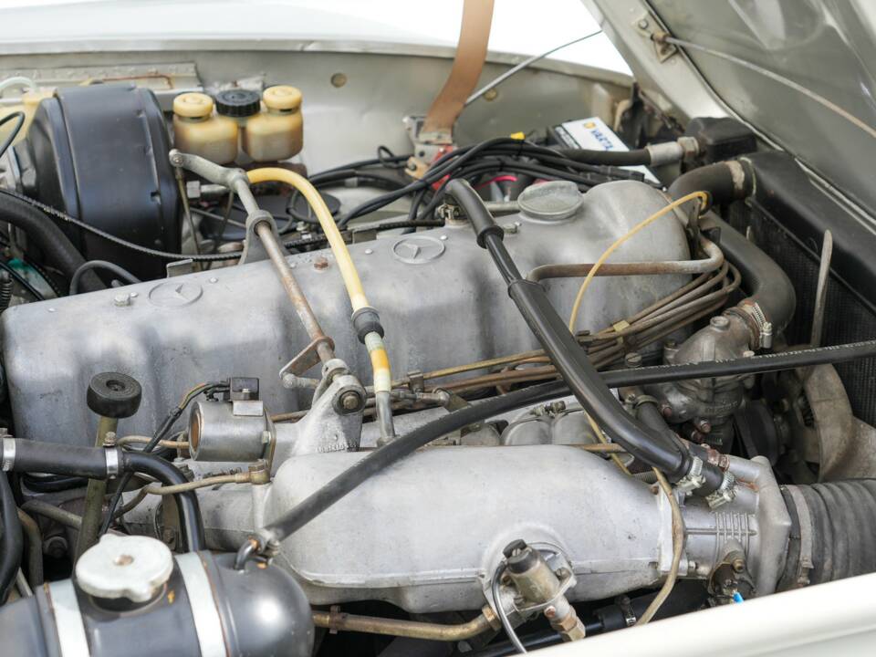 Imagen 4/41 de Mercedes-Benz 280 SL (1971)