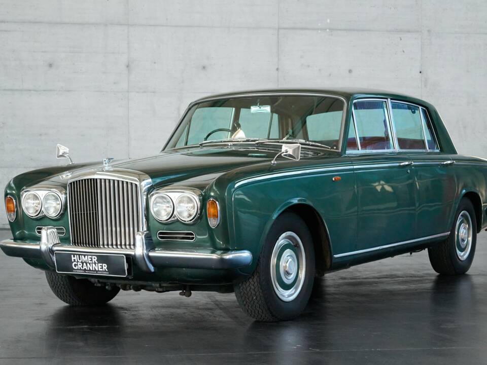 Bild 3/50 von Bentley T 1 (1969)