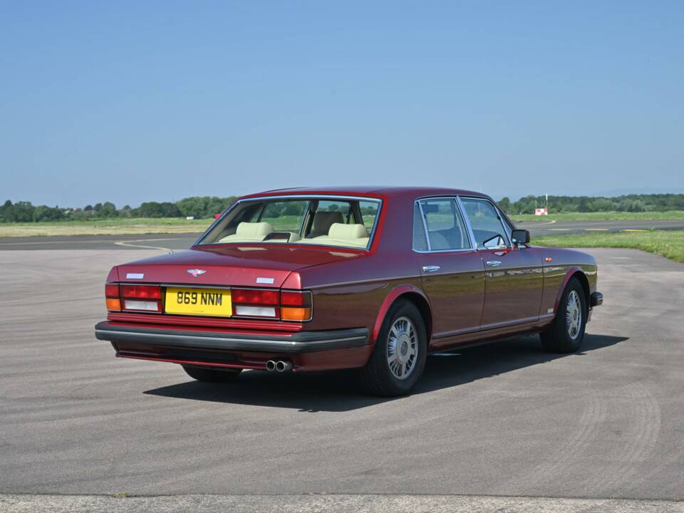 Bild 22/28 von Bentley Turbo R (1994)