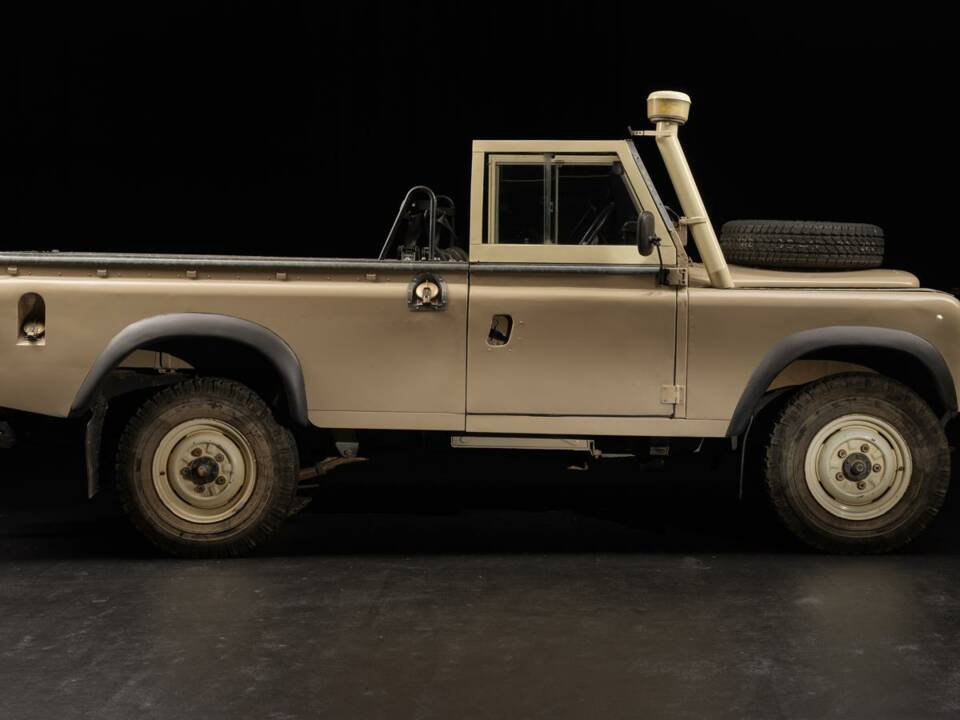 Imagen 41/43 de Land Rover 109 (1979)