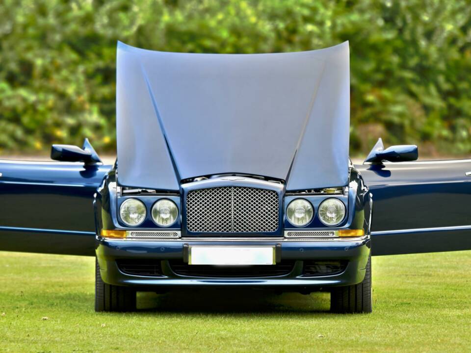 Image 21/50 of Bentley Azure Mulliner (2003)