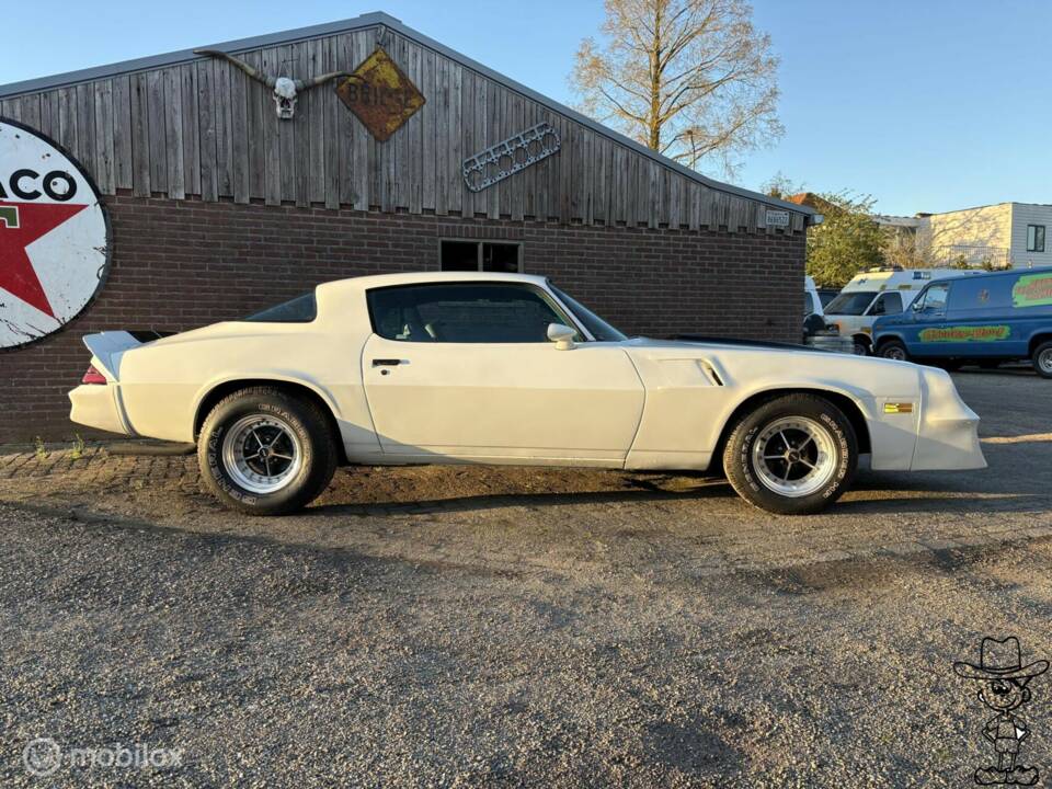 Imagen 24/41 de Chevrolet Camaro (1981)