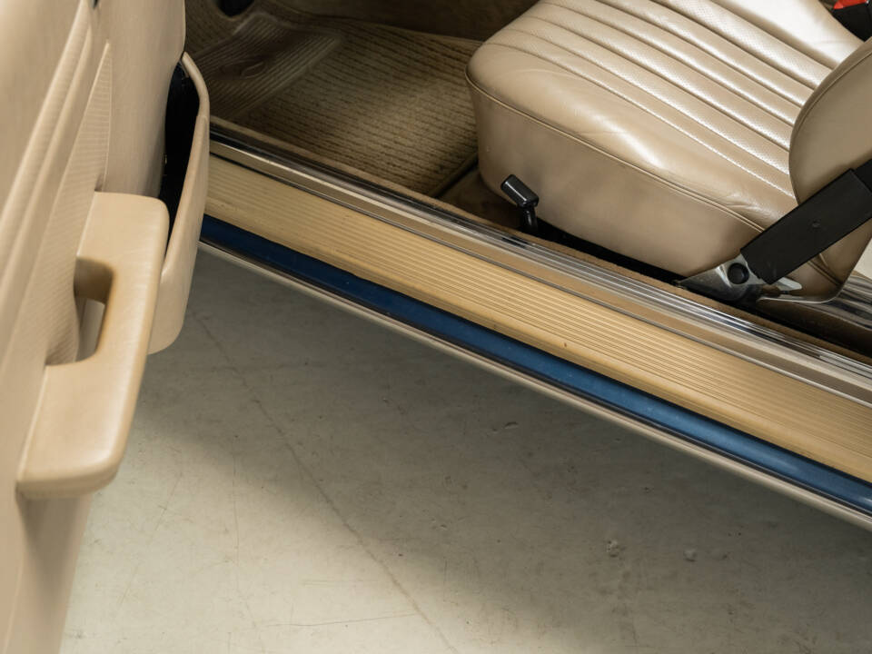 Image 10/40 of Mercedes-Benz 300 SL (1987)