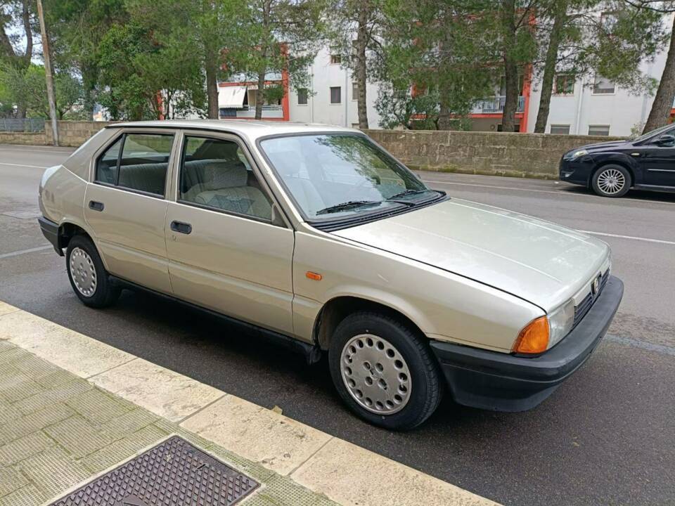 Immagine 22/50 di Alfa Romeo 33 - 1.3 S (1989)