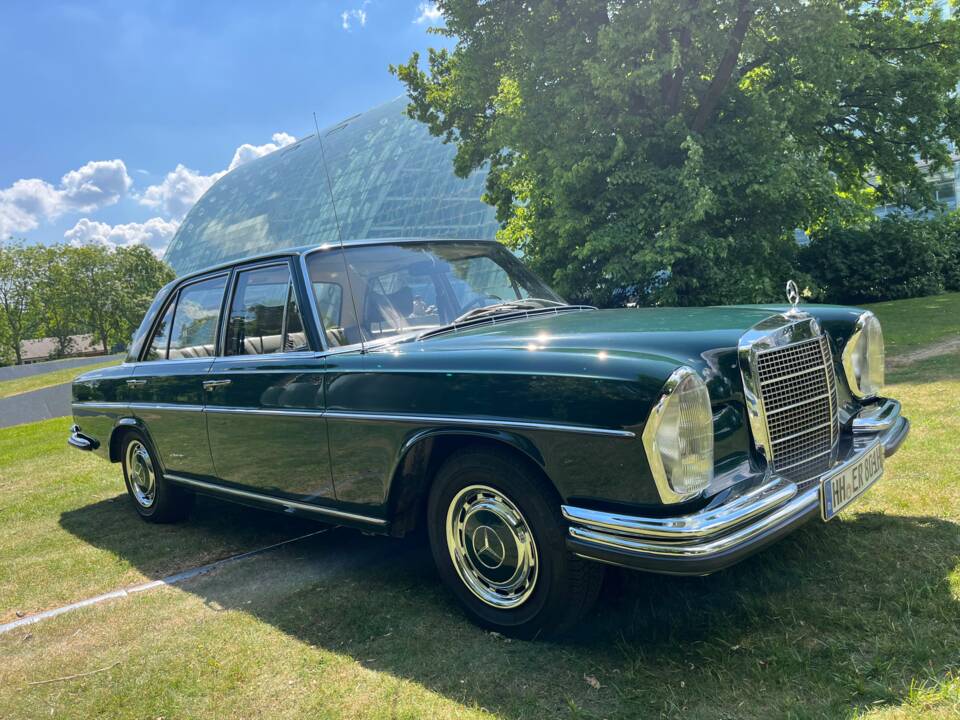 Image 5/19 of Mercedes-Benz 280 S (1968)