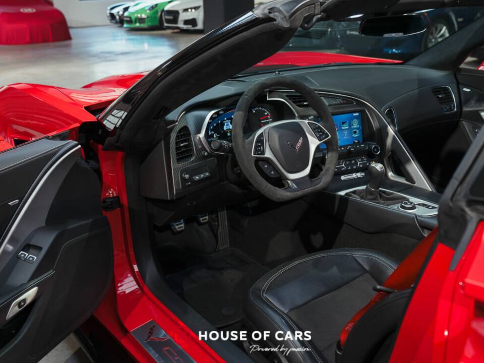 Image 14/23 of Chevrolet Corvette Stingray (2019)