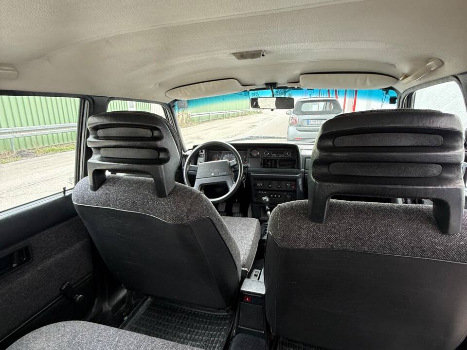 Image 21/54 of Volvo 245 GL (1990)