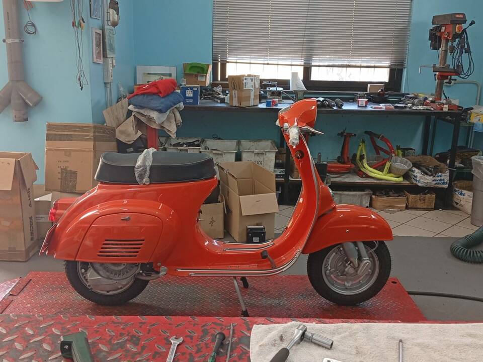 Immagine 4/21 di Piaggio Vespa 50 SS (1970)