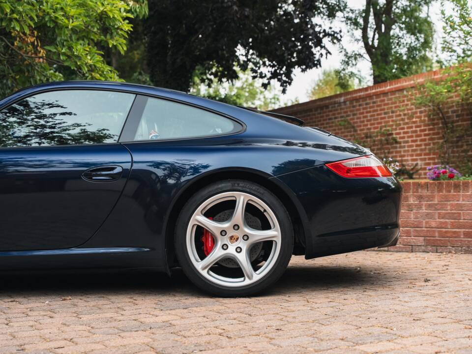 Bild 13/50 von Porsche 911 Carrera S (2005)