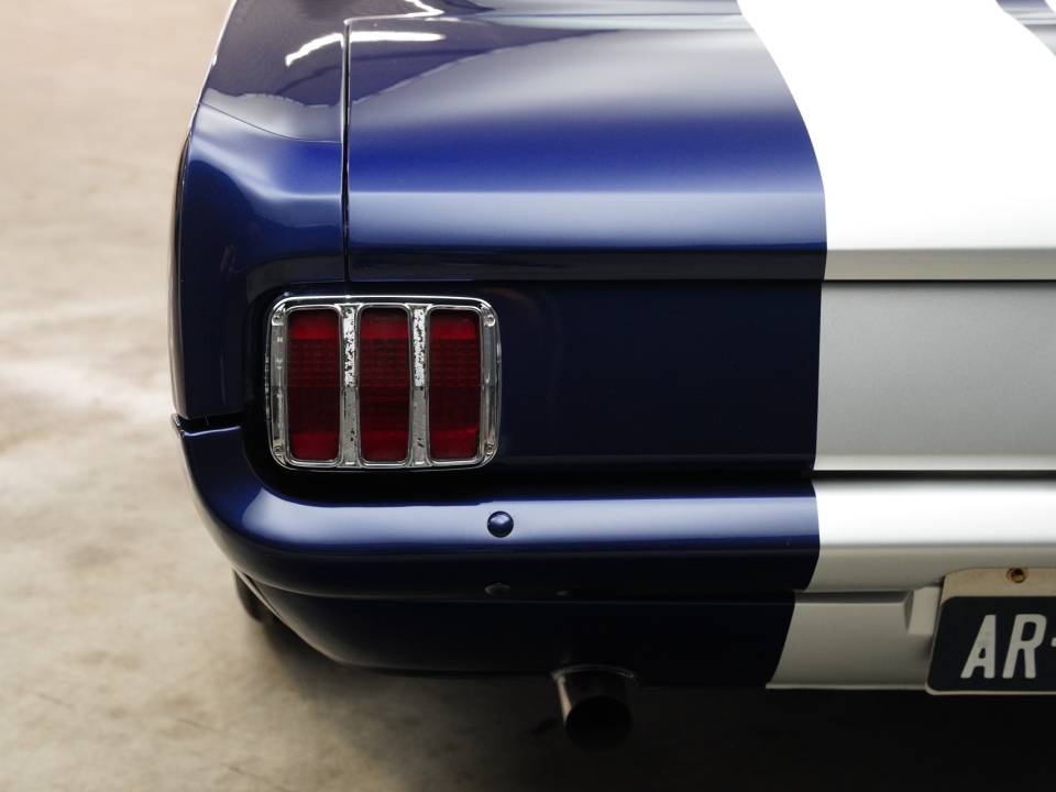 Immagine 8/50 di Ford Shelby GT 350 (1965)