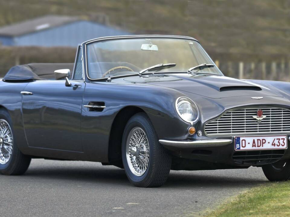 Image 1/50 de Aston Martin DB 6 Vantage Volante (1969)