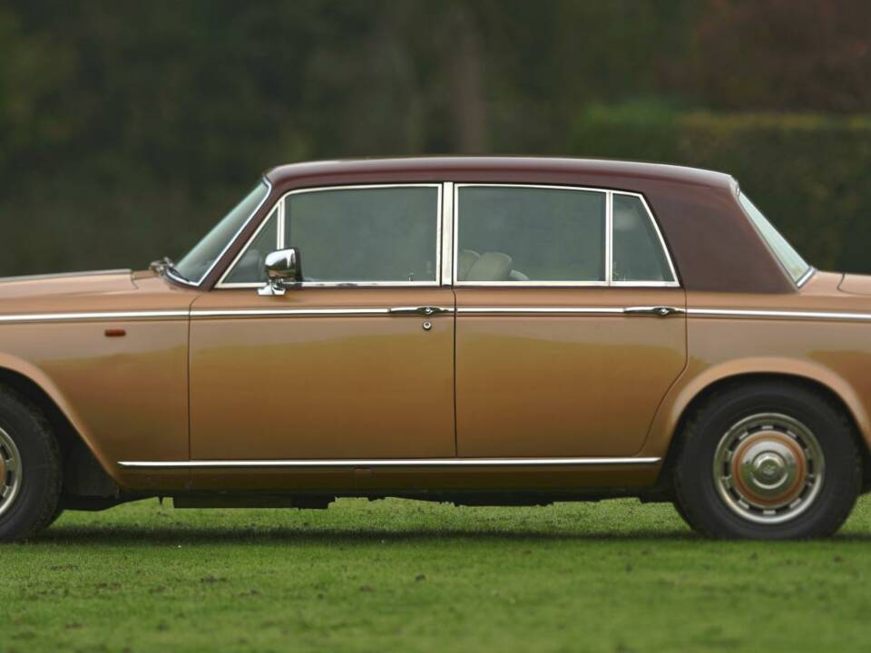 Bild 9/50 von Rolls-Royce Silver Shadow II (1979)