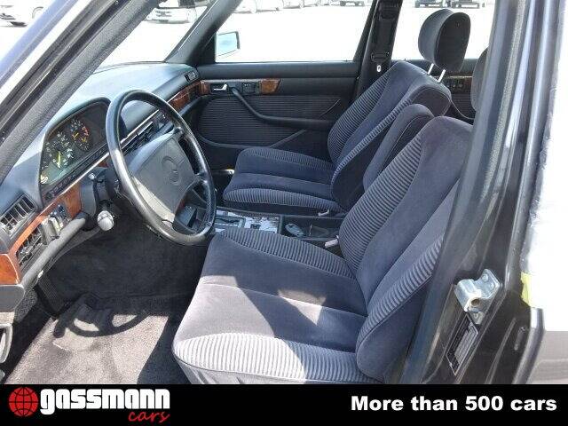 Bild 9/15 von Mercedes-Benz 560 SEL (1990)