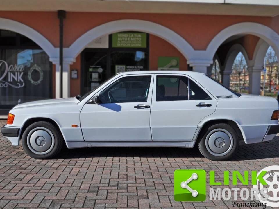 Image 2/10 of Mercedes-Benz 190 D (1991)