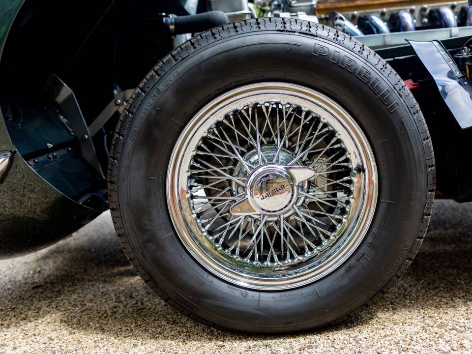 Bild 37/50 von Jaguar E-Type 4.2 (1965)