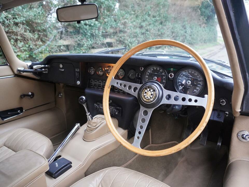 Afbeelding 8/18 van Jaguar E-Type (1970)