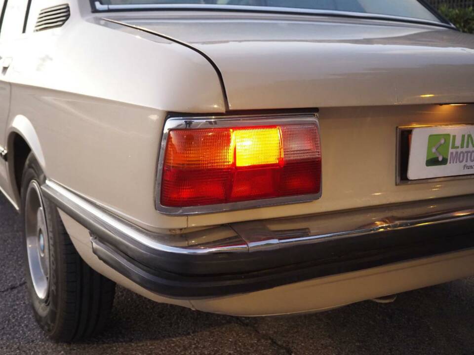 Image 44/50 of BMW 525 (1975)