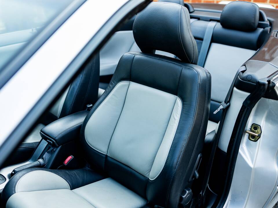 Image 27/48 of Volvo C70 2.0 T (2001)