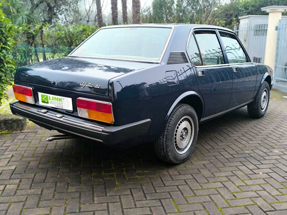 Image 9/27 of Alfa Romeo Alfetta GTV 2.0 L (1980)
