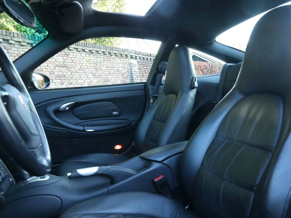 Image 38/50 of Porsche 911 Turbo (2002)