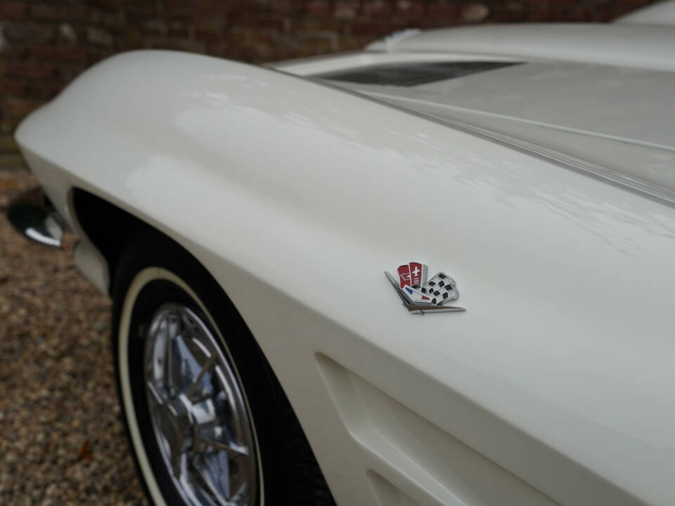 Image 46/50 of Chevrolet Corvette Sting Ray (1963)