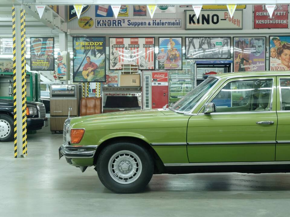 Image 6/50 de Mercedes-Benz 450 SEL 6,9 (1976)