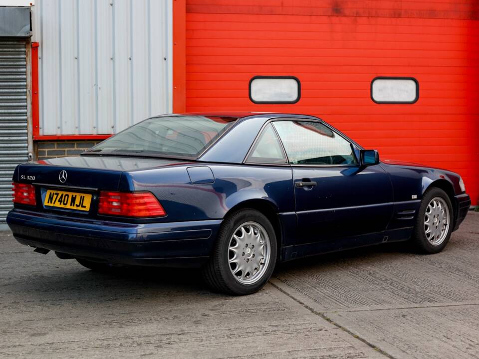 Image 3/44 de Mercedes-Benz SL 320 (1996)