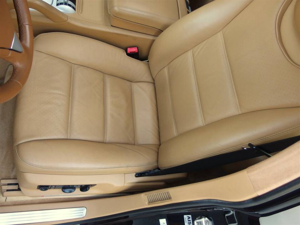 Image 45/93 of Porsche Cayenne Turbo (2007)