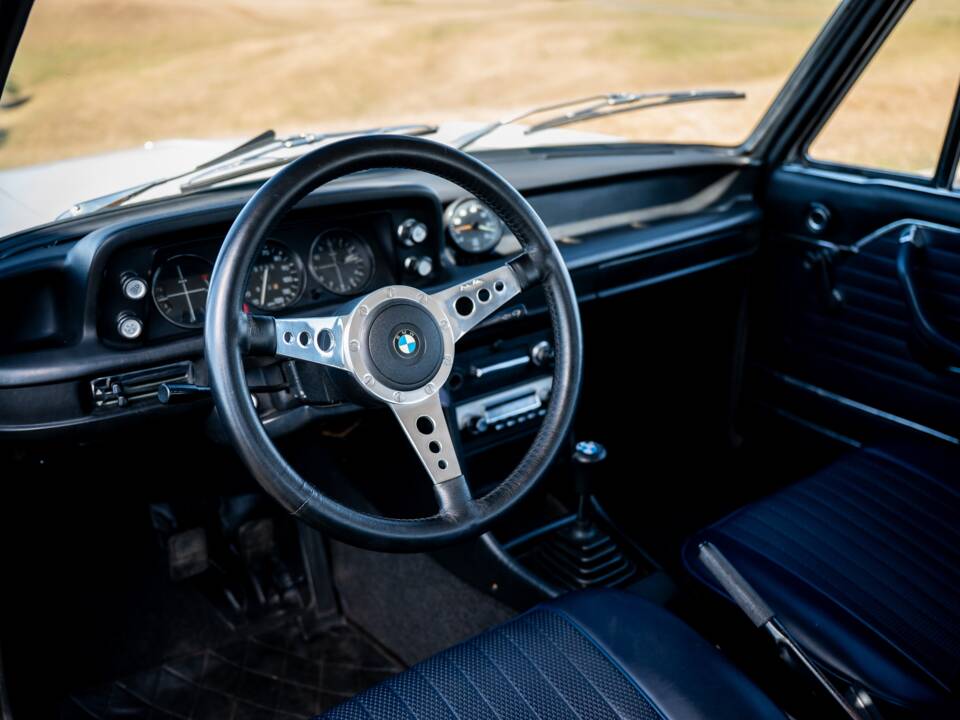 Bild 36/50 von BMW 2002 (1971)
