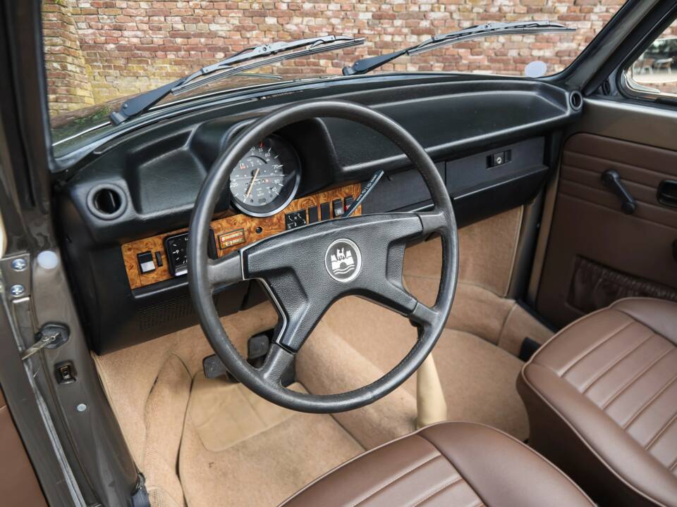 Image 7/50 of Volkswagen Beetle 1303 (1979)