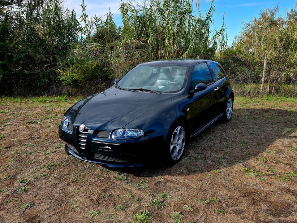 Imagen 1/31 de Alfa Romeo 147 3.2 GTA (2002)