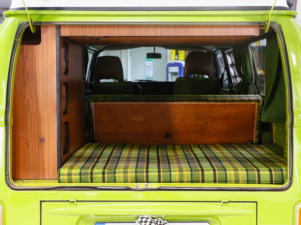 Afbeelding 24/25 van Volkswagen T2b Camper (1979)