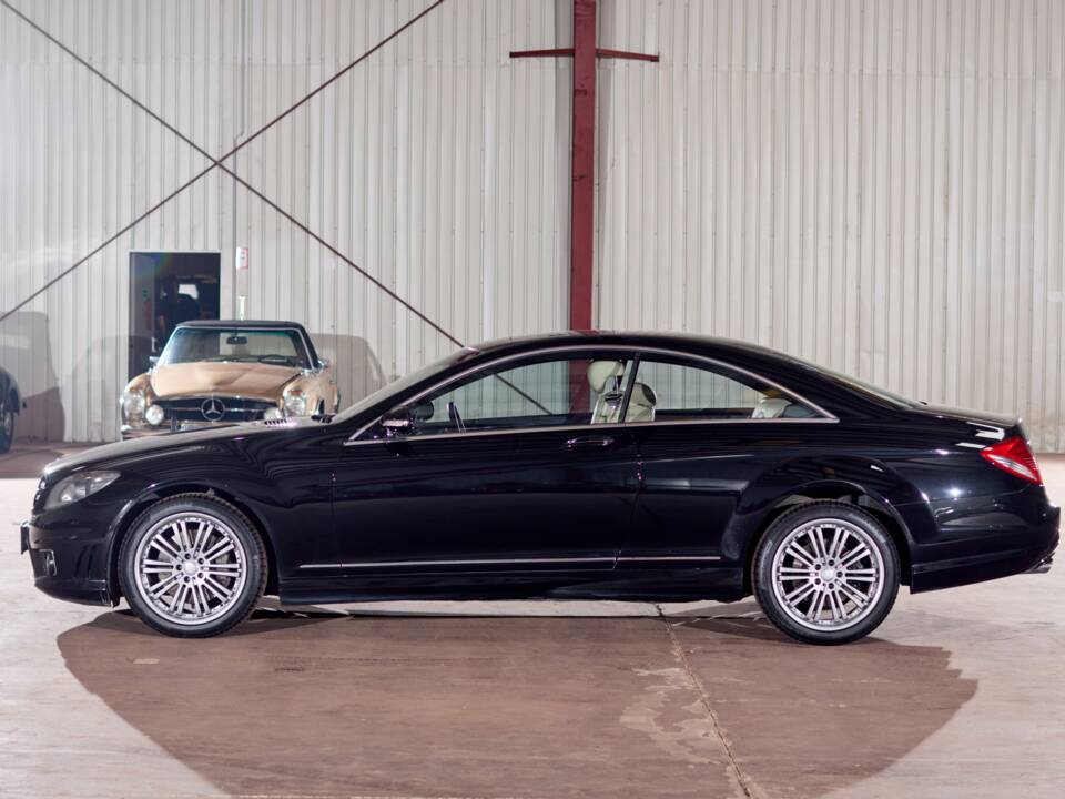 Bild 7/34 von Mercedes-Benz CL 500 4MATIC (2008)