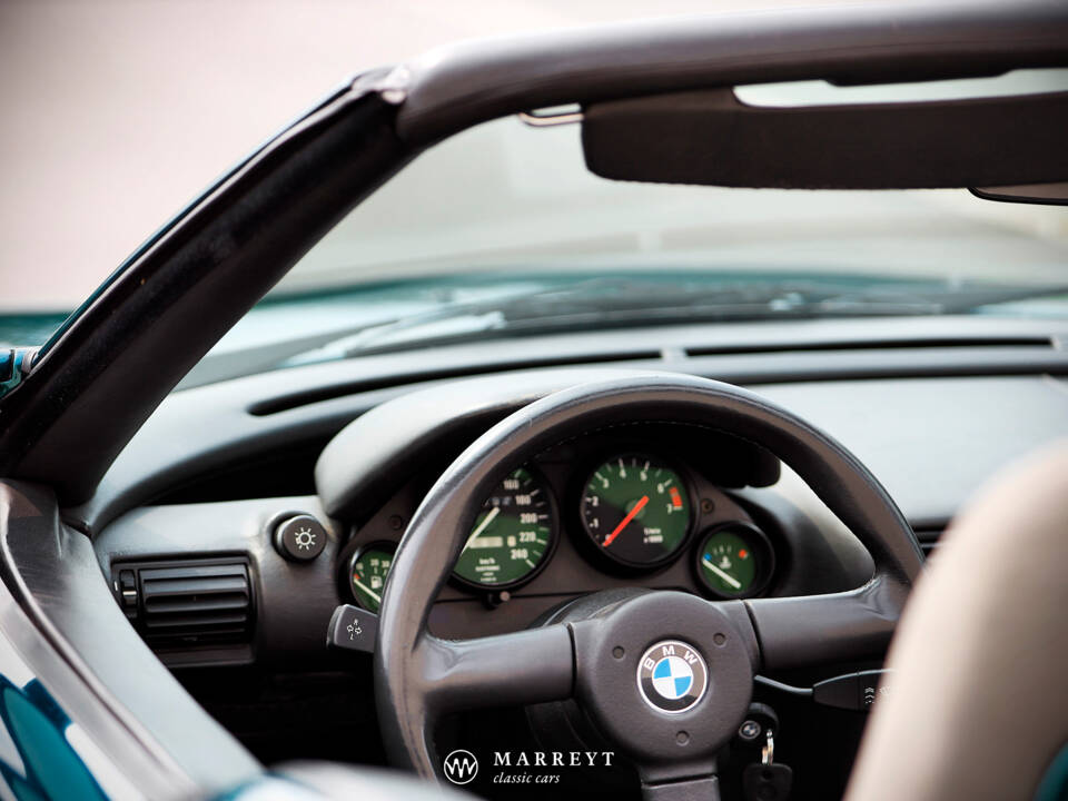 Immagine 30/47 di BMW Z1 (1990)