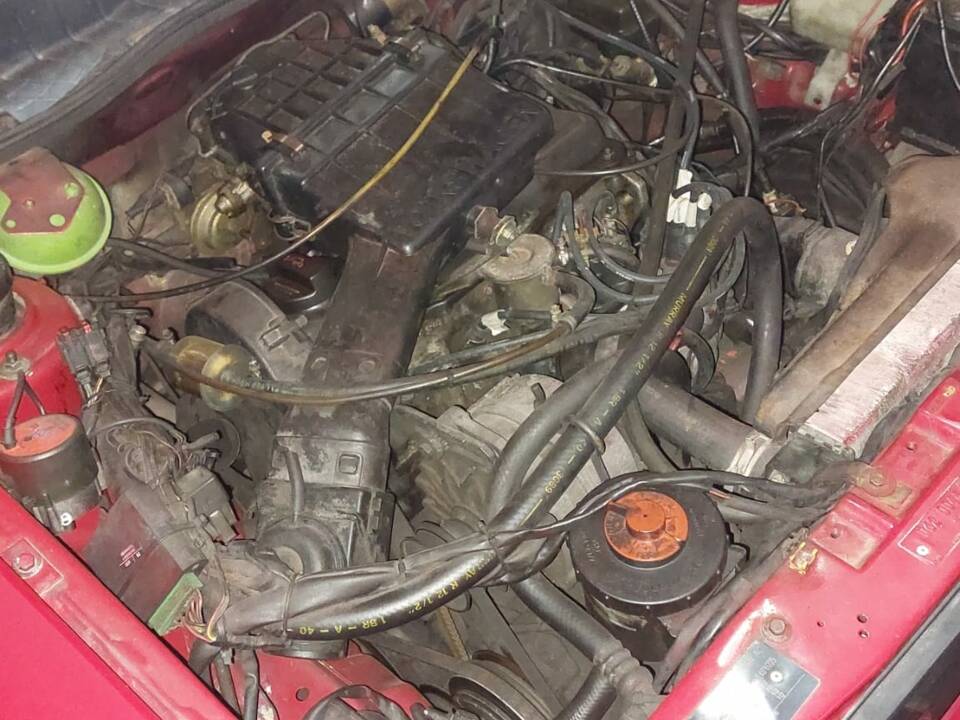 Image 13/55 de Volkswagen Golf Mk I Convertible 1.6 (1990)