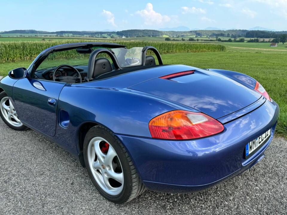 Image 5/10 of Porsche Boxster (1997)