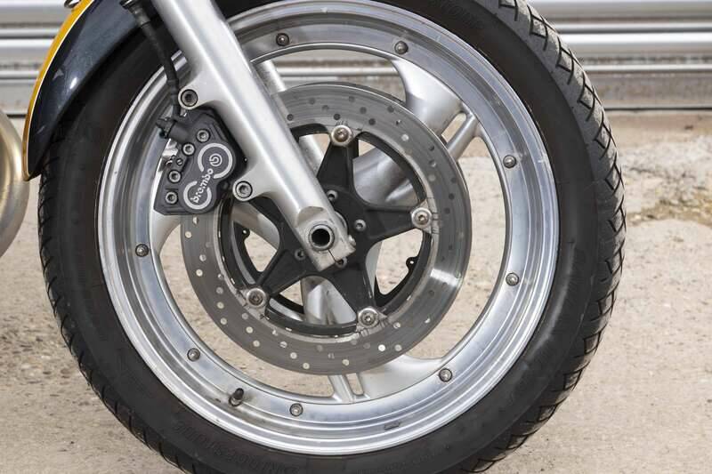 Imagen 8/37 de BMW R 1200 C (2000)