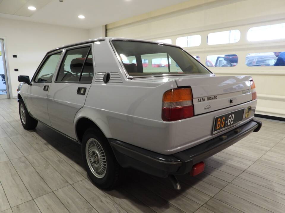 Image 3/15 of Alfa Romeo Giulietta 1.8 (1980)