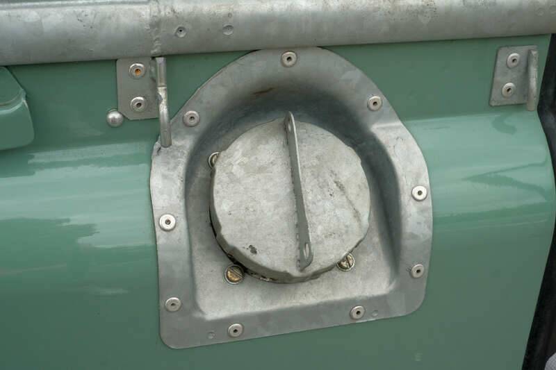 Image 20/50 of Land Rover 88 (1962)
