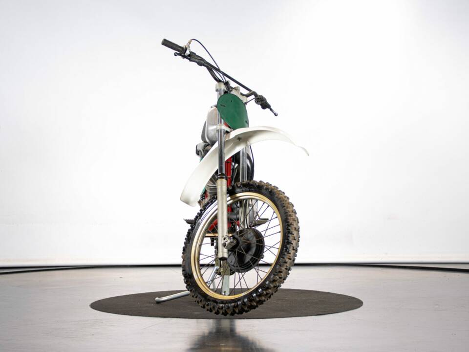 Image 7/38 of CZ 250 Moto Cross (1970)