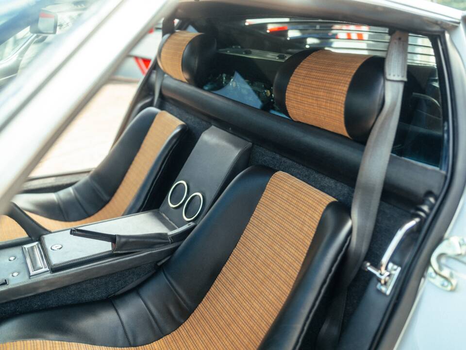 Immagine 10/16 di Lamborghini Miura P 400 S (1971)