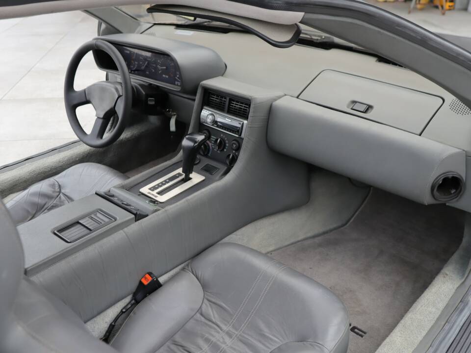 Image 3/50 de DeLorean DMC-12 (1981)