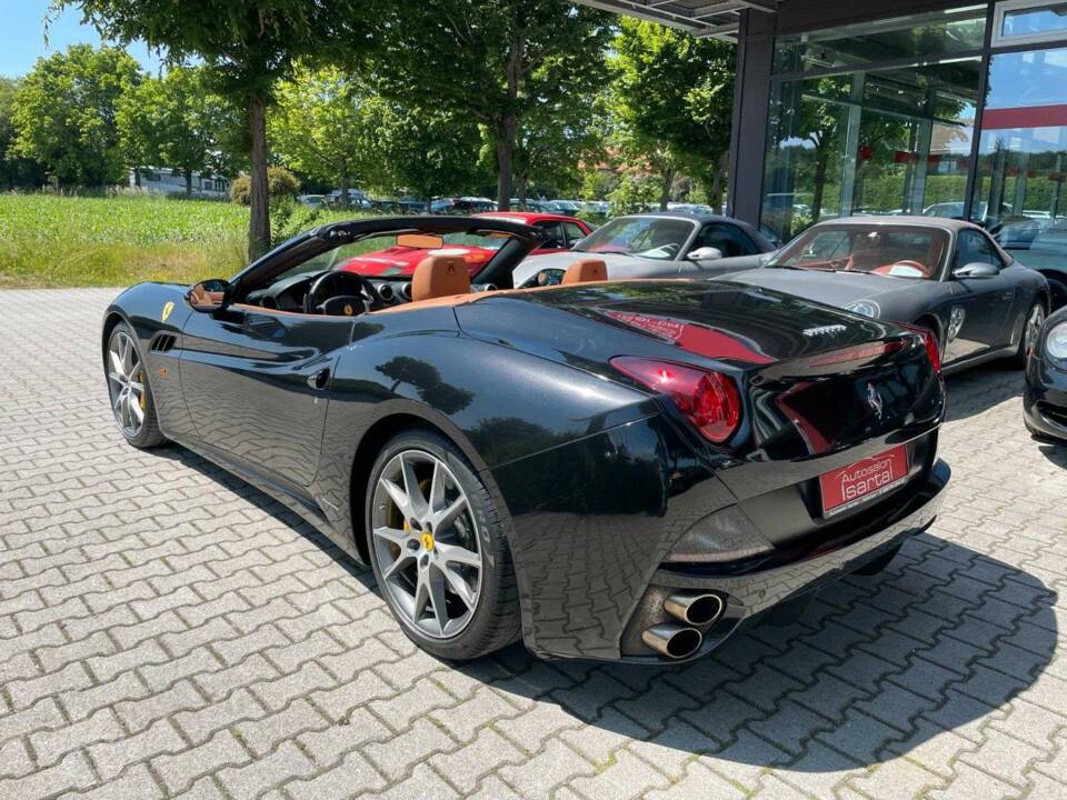 Imagen 3/17 de Ferrari California (2012)