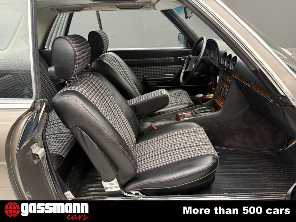 Image 14/15 of Mercedes-Benz 380 SLC (1981)