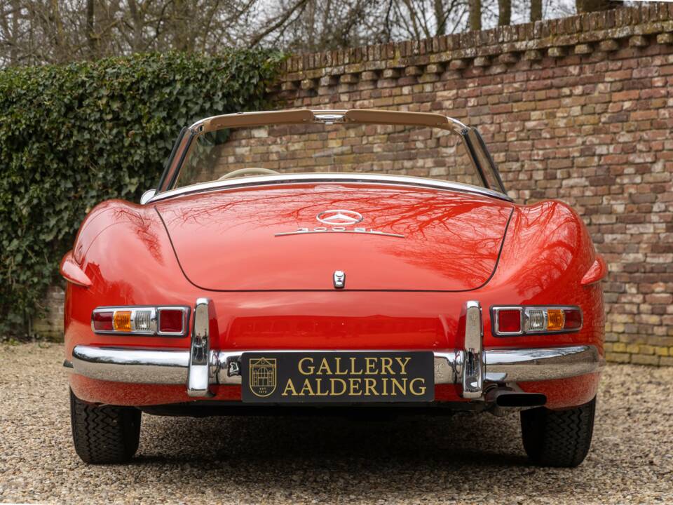Image 6/50 de Mercedes-Benz 300 SL Roadster (1962)