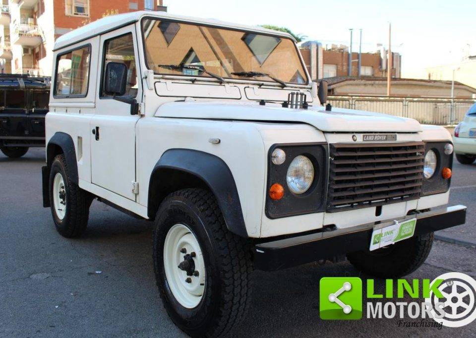 Image 3/9 of Land Rover 90 (1986)