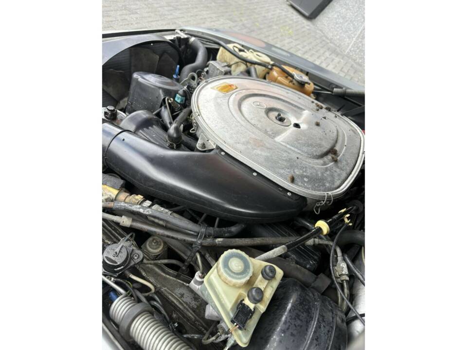 Image 36/50 de Mercedes-Benz 560 SL (1988)