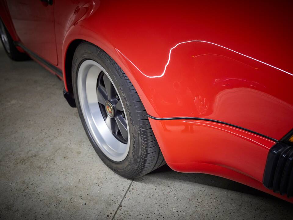 Immagine 36/96 di Porsche 911 Speedster 3.2 (1989)